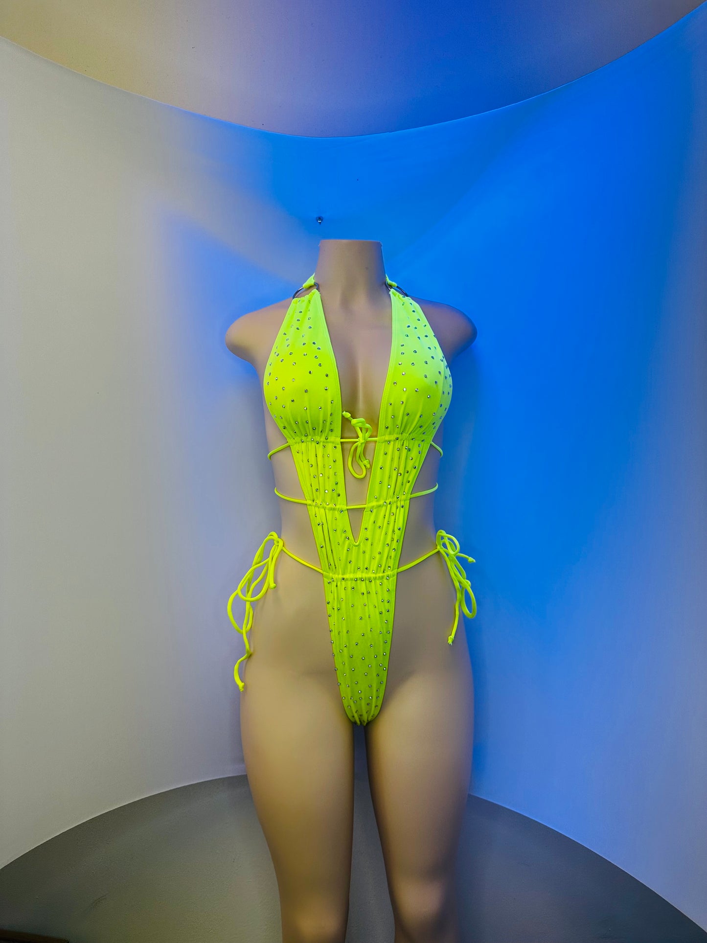 10A Body Atenea With Stones - On request