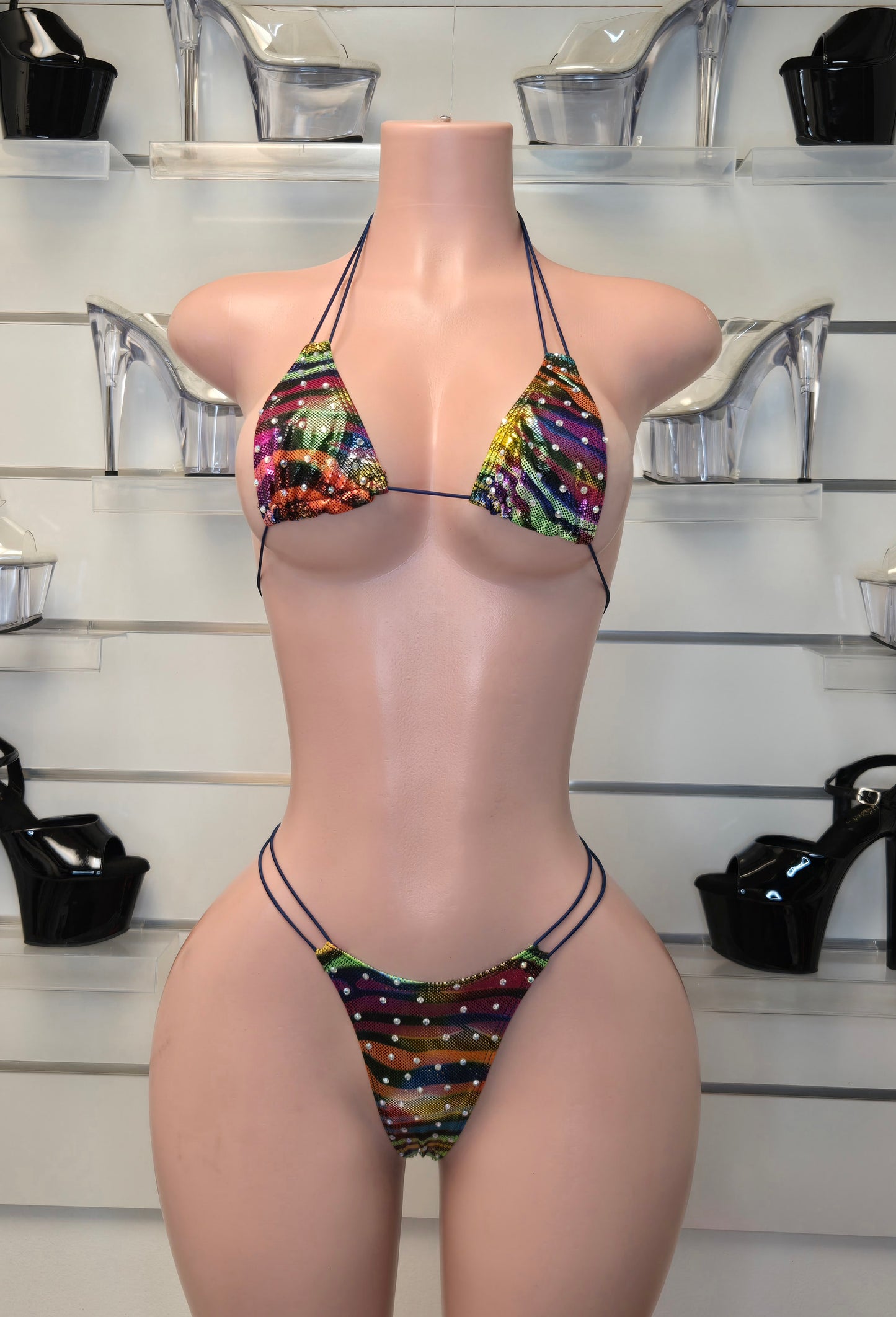 rhinestone micro bikini

handmade dancewear

stripper outfit

stagewear

clubwear for women

pole dance costume

sparkly bikini set

King Thong

Set Susi

handmade performance outfit