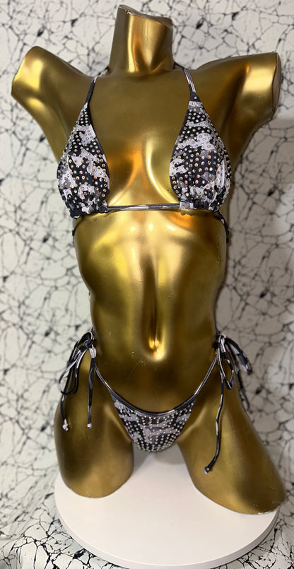 10B Set Sisi New with 2 cm back Thread with tie, With Stones - On Request