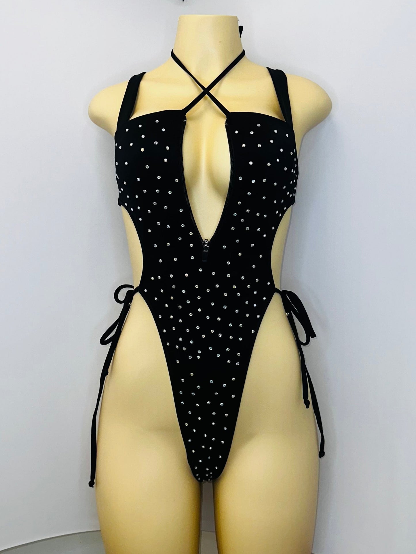 10A Body Cierre With Stones - On request