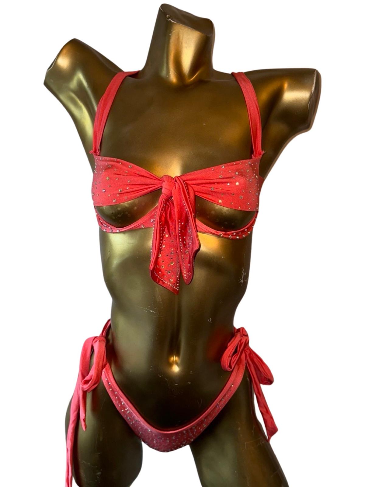 10B Set Moño With Stones - On Request