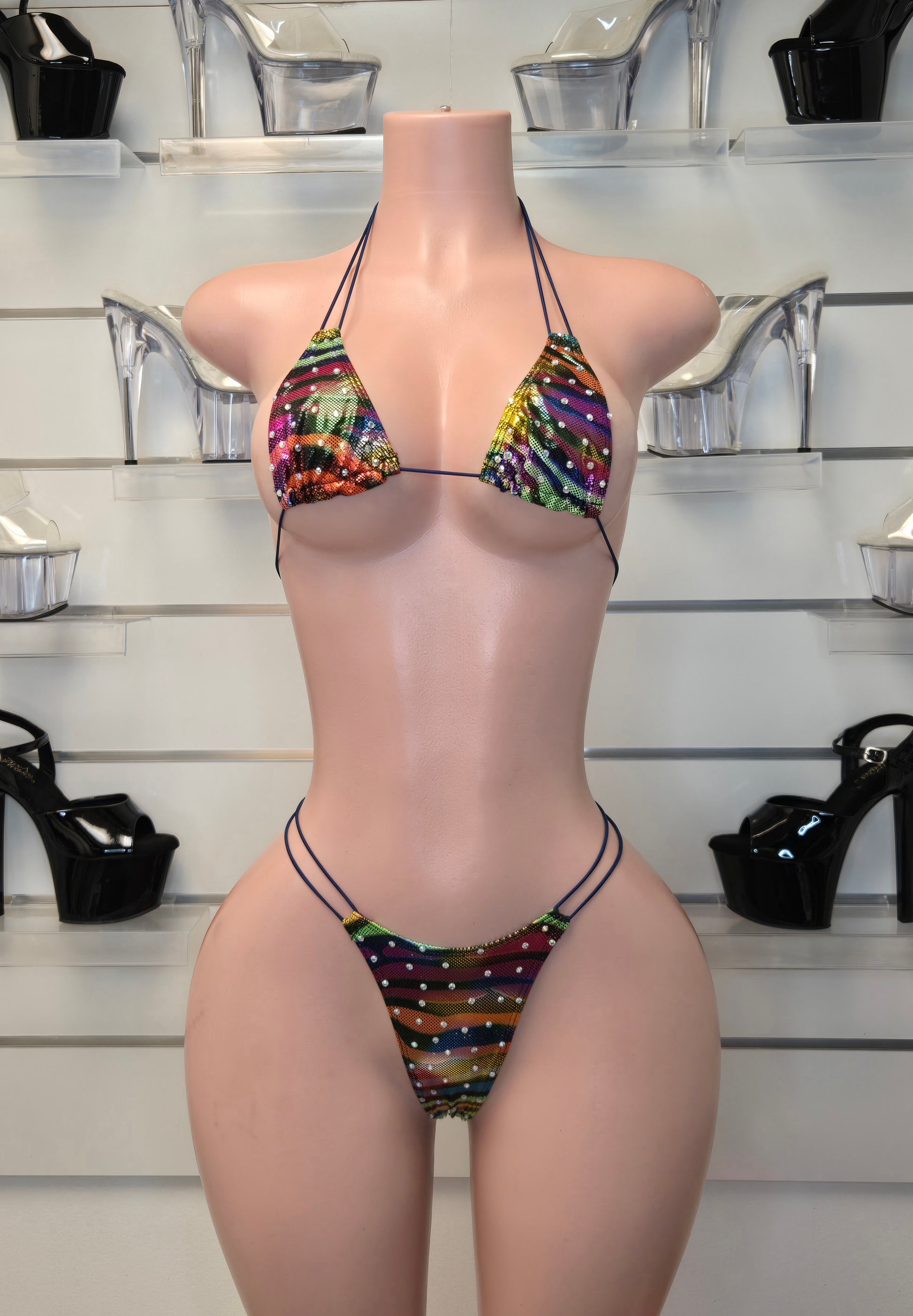 rhinestone micro bikini

handmade dancewear

stripper outfit

stagewear

clubwear for women

pole dance costume

sparkly bikini set

King Thong

Set Susi

handmade performance outfit