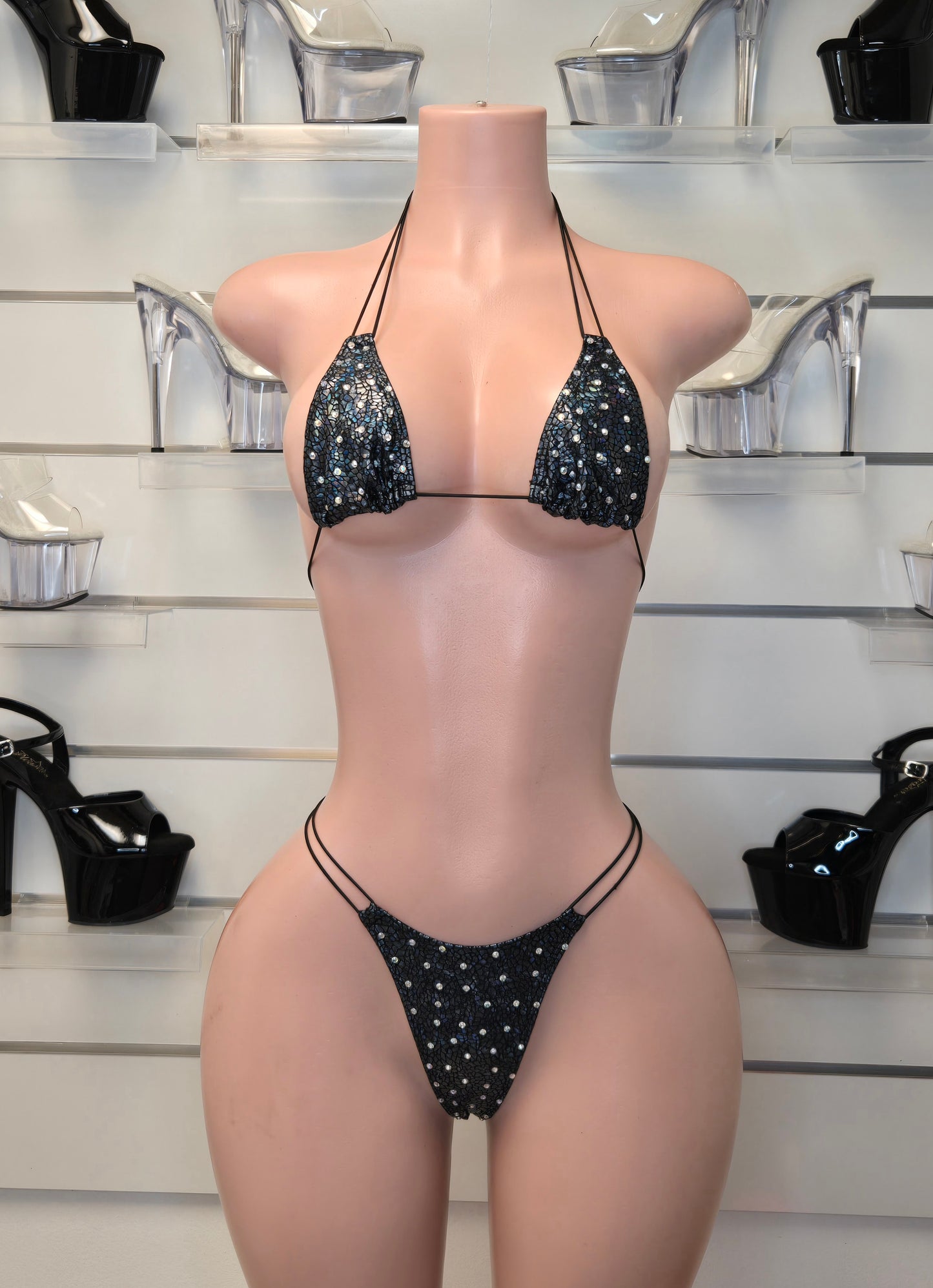 rhinestone micro bikini

handmade dancewear

stripper outfit

stagewear

clubwear for women

pole dance costume

sparkly bikini set

King Thong

Set Susi

handmade performance outfit